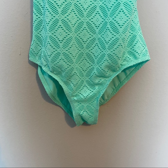 Catalina Size S One Piece Swimsuit - Picture 4 of 9